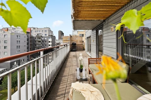 BBQ facilities, View (from property/room), View (from property/room), Balcony/Terrace, Balcony/Terrace, City view
