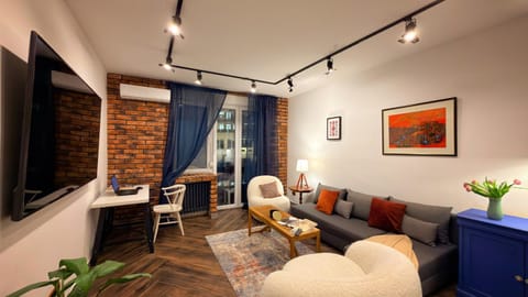 TV and multimedia, Living room, air conditioner