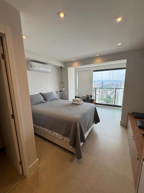 Bed, Seating area, Bedroom
