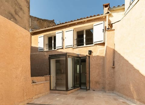 Maison de village chaleureuse Villa in Manosque