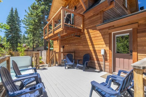 Hot Tub, View (from property/room), Balcony/Terrace