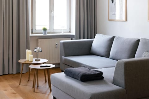 Living room, Seating area, furniture