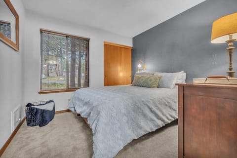 Cozy Condo with Fireplace - Tamarack 3 Apartment in Bear Valley