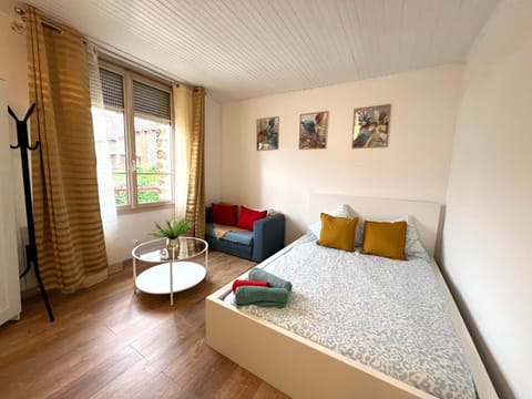 Charmants logements au centre ville de Rosny Sous Bois Apartment in Île-de-France