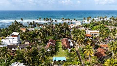 Property building, Bird's eye view, Swimming pool
