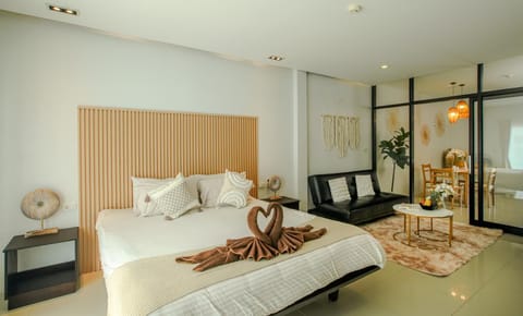 Living room, Photo of the whole room, Seating area, Bedroom