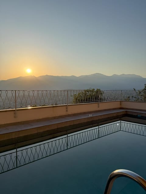 Day, Natural landscape, Balcony/Terrace, Mountain view, Pool view, Swimming pool, Swimming pool, Sunset