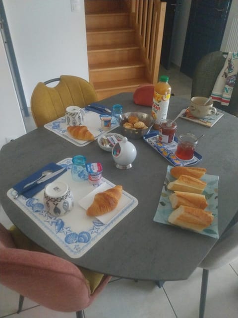 Cenina Bed and Breakfast in Saint-Pair-sur-Mer