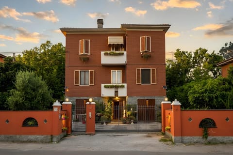 Property building, Day