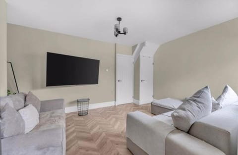 Modern terraced house House in Grimsby