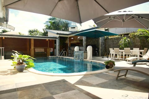 Patio, Pool view, Swimming pool, Entertainment, sunbed