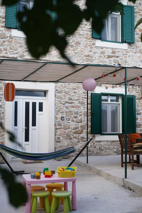 Children play ground, Garden, Dining area