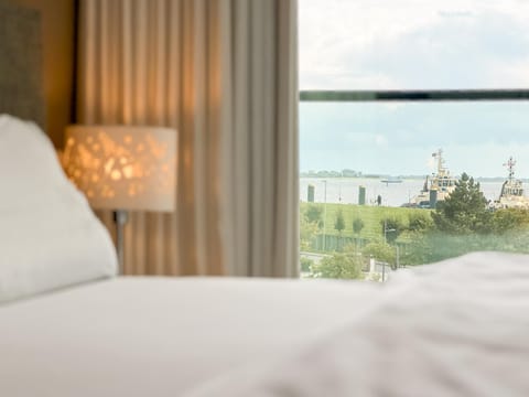 Natural landscape, View (from property/room), View (from property/room), Photo of the whole room, Bedroom, Landmark view, Landmark view