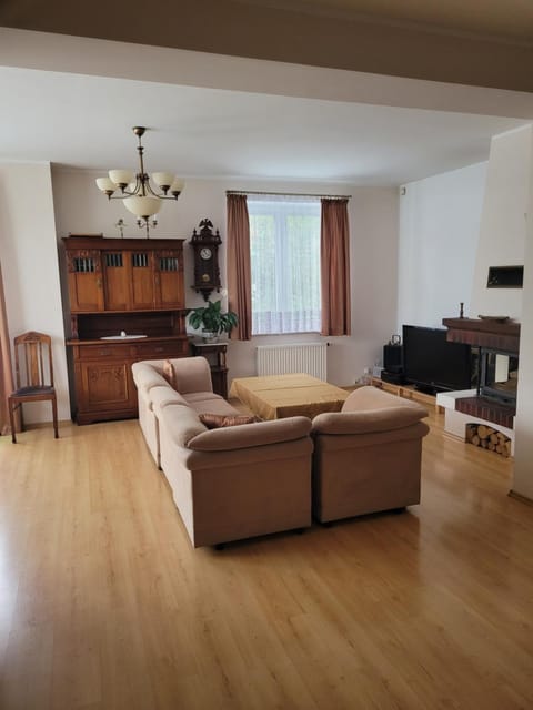 TV and multimedia, Seating area