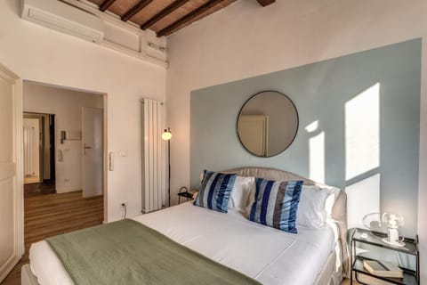 Santa Maria Dreaming Rooftop Apartment in Pisa