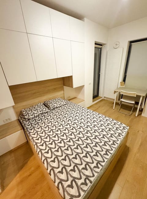 Bed, Photo of the whole room, Bedroom, wardrobe