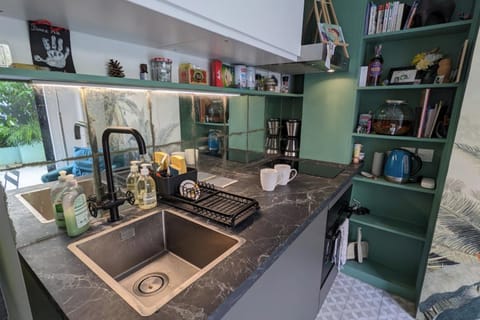 Apartment with terrace close to transport Apartment in Aubervilliers