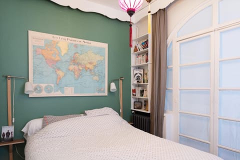 Apartment with terrace close to transport Apartment in Aubervilliers