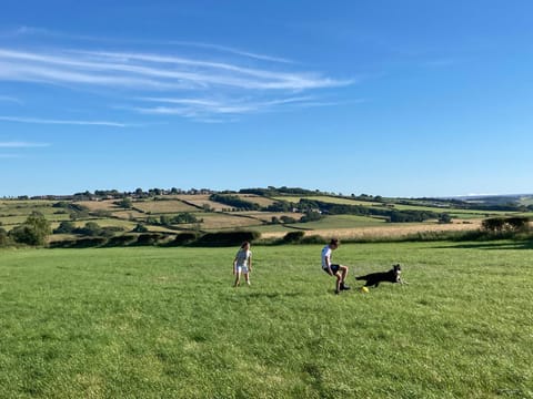 Bowlers Hill Campsite Campground/
RV Resort in England