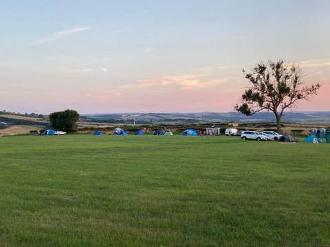 Bowlers Hill Campsite Campground/
RV Resort in England