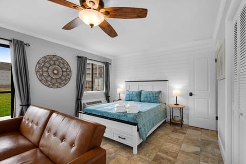 Pirates Cove Inlet Unit H (0/1) House in Sunnyside