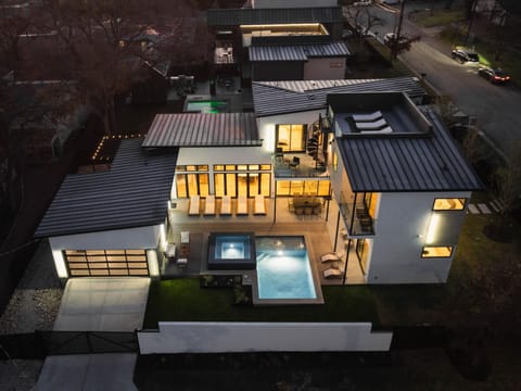 Property building, Swimming pool