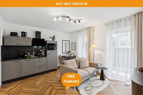 Communal lounge/ TV room, TV and multimedia, Kitchen or kitchenette, Living room, Seating area, Evening entertainment
