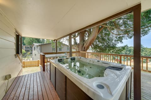 half Mi to Yarrow Bay Family Home in Kirkland House in Kirkland