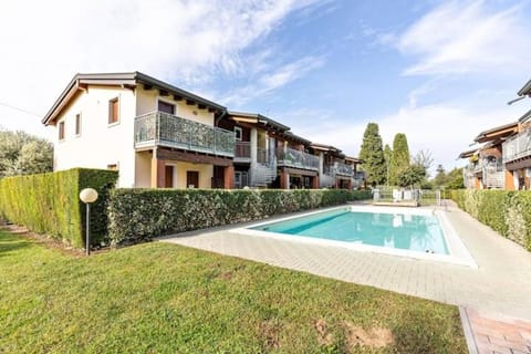 Garden, Swimming pool