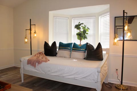 Townhome - El Fuerte House in Riverdale