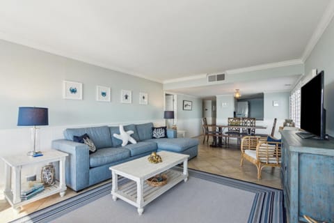 Amelia Surf and Racquet Club Condo - Ocean Front - 5th Floor - Pools - Tennis Courts - Sleeps 10 House in Amelia Island