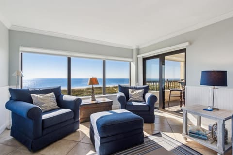 Amelia Surf and Racquet Club Condo - Ocean Front - 5th Floor - Pools - Tennis Courts - Sleeps 10 House in Amelia Island