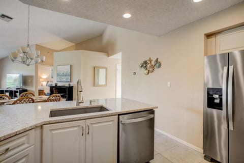 Sunny Isla del Sol Escape with Private Balcony #222 House in Isla del Sol