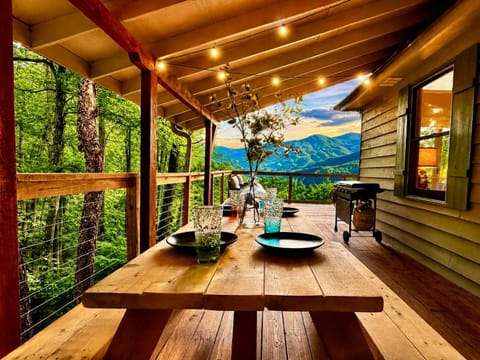 Day, Natural landscape, View (from property/room), Balcony/Terrace, Dining area