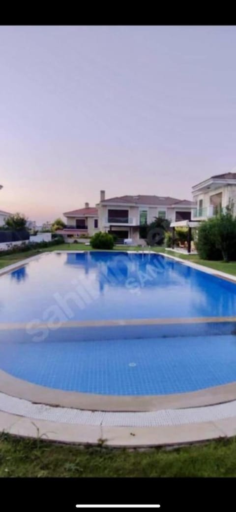 Pool view, Swimming pool, Swimming pool