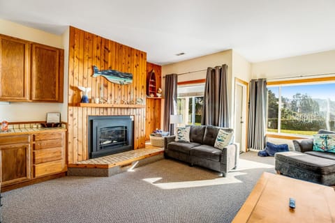 Whale-come Home House in Depoe Bay