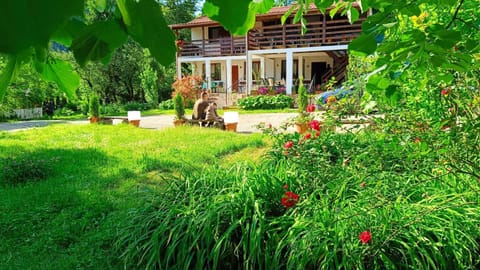 Property building, Garden, Garden view, Inner courtyard view