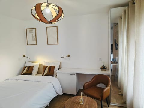 Le Nid de Paris Pleyel Apartment in Saint-Denis, France