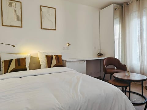 Le Nid de Paris Pleyel Apartment in Saint-Denis, France