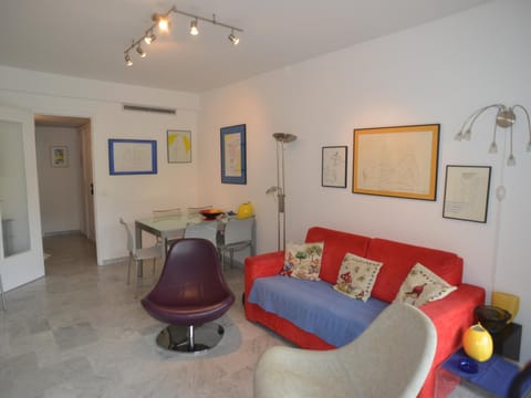 Spacieux 3P avec terrasse et piscine à Menton - FR-1-196-386 Apartment in Menton