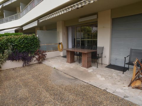 Spacieux 3P avec terrasse et piscine à Menton - FR-1-196-386 Apartment in Menton