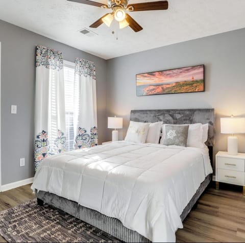 Stylish Retreat in Lawrenceville House in Lawrenceville