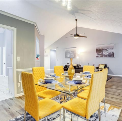 Stylish Retreat in Lawrenceville House in Lawrenceville