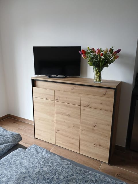 TV and multimedia, Bedroom