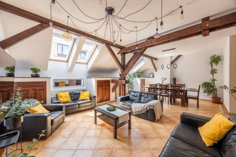 Living room, Photo of the whole room, Seating area