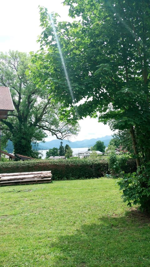 Seeblick Zimmer Vacation rental in Schörfling am Attersee