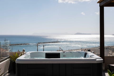 Day, Natural landscape, Hot Tub, Hot Tub, View (from property/room), Balcony/Terrace, Balcony/Terrace, Sea view