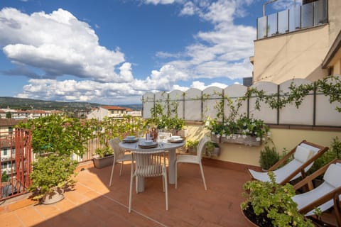View (from property/room), Balcony/Terrace