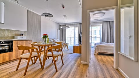 Rezydencja Niechorze D204 Eco Boho z 2 sypialniami z Basenem, Sauną, Jacuzzi, przy samej PLAŻY - 5D Apartments Apartment in West Pomeranian Voivodeship, Poland