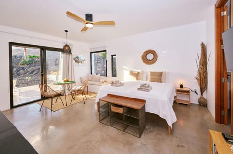 Living room, Bedroom